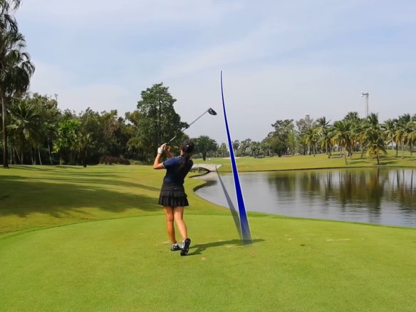women golf in hua hin